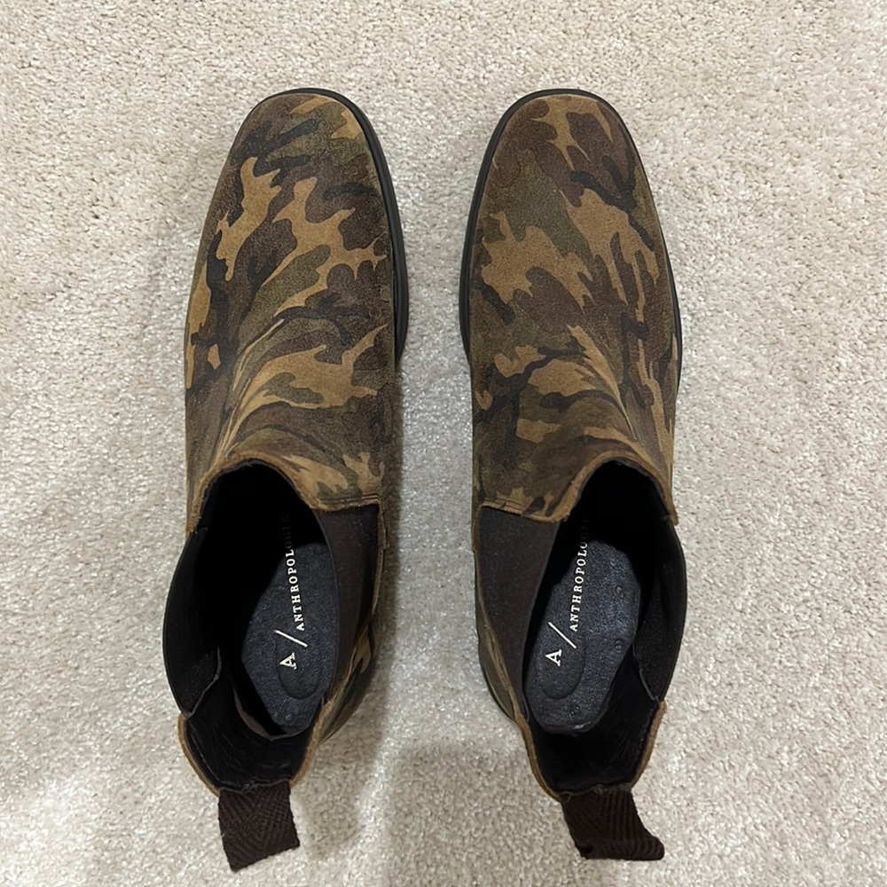 Anthropologie Camo Jacinto Chelsea Boots                Size 37- New, no box